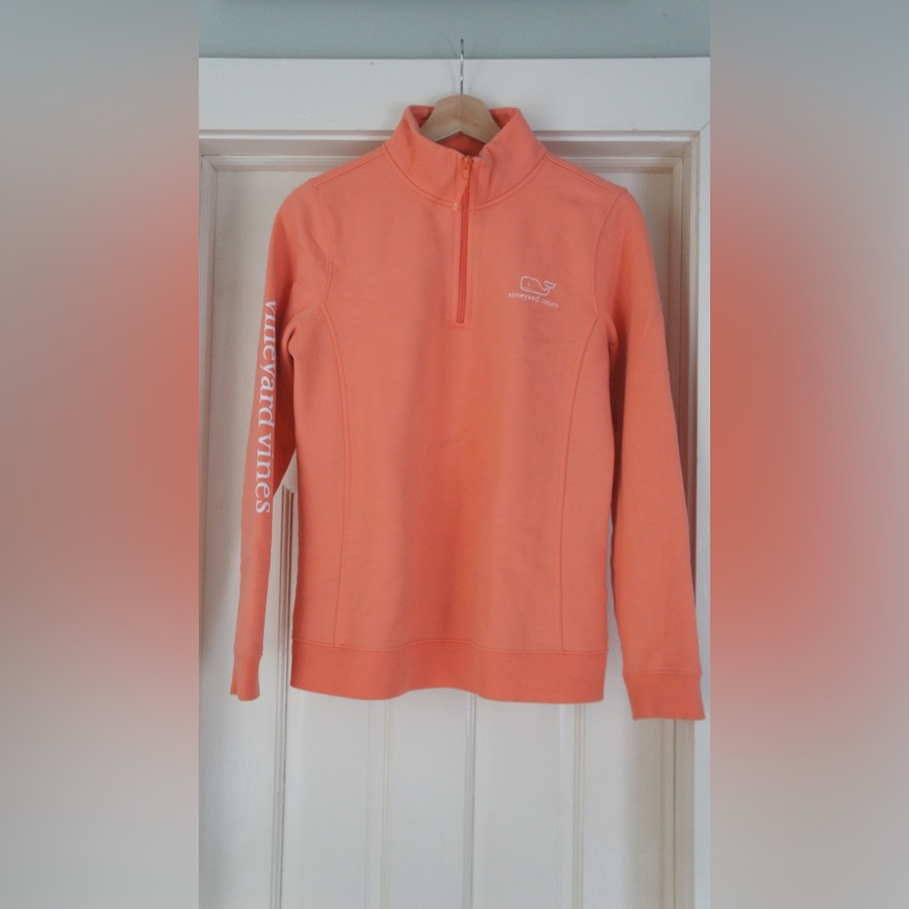 Vineyard Vines quarter zip sweatshirt in peach colour size M